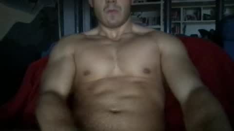 Snapshot of mattbull20 chatting on 12/18/24, 03:00 mattbull20 online show from 12/18/24, 03:00