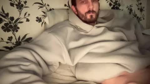 Snapshot of mattcarta chatting on 01/12/25, 10:01 mattcarta online show from 01/12/25, 10:01