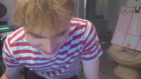 Snapshot of mattcashxxx chatting on 09/30/25, 01:10 Matt Cash online show from 09/30/25, 01:10
