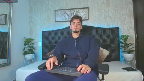 Snapshot of mattdevon chatting on 02/11/26, 03:33 Matt online show from 02/11/26, 03:33