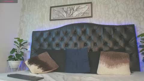 Snapshot of mattdevon chatting on 02/24/26, 04:21 Matt online show from 02/24/26, 04:21