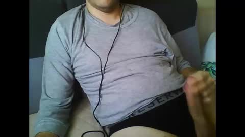 Snapshot of mattek89 chatting on 12/21/24, 10:06 mattek89 online show from 12/21/24, 10:06