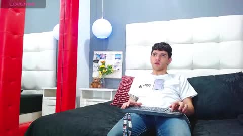 ---Matteo--- online show from 10/30/25, 03:08