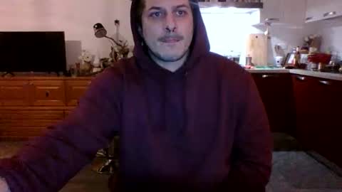 Snapshot of matteushh87 chatting on 01/09/25, 05:00 matteushh87 online show from 01/09/25, 05:00