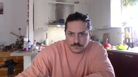 Snapshot of matteushh87 chatting on 02/24/25, 08:38 matteushh87 online show from 02/24/25, 08:38