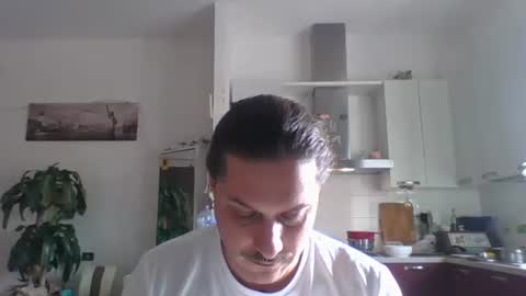 Snapshot of matteushh87 chatting on 02/06/26, 09:34 matteushh87 online show from 02/06/26, 09:34