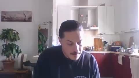 Snapshot of matteushh87 chatting on 02/10/26, 10:52 matteushh87 online show from 02/10/26, 10:52