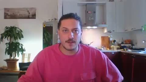 Snapshot of matteushh87 chatting on 02/12/26, 09:37 matteushh87 online show from 02/12/26, 09:37