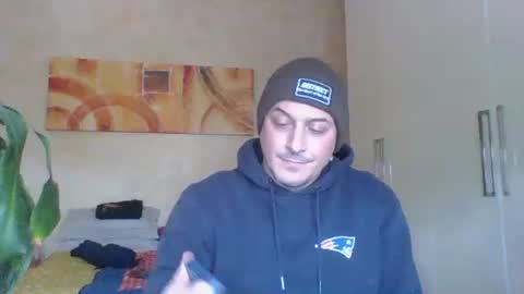 Snapshot of matteushh87 chatting on 03/27/26, 12:05 matteushh87 online show from 03/27/26, 12:05