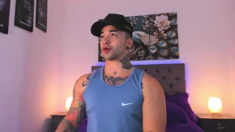 Snapshot of matthew_colee chatting on 04/19/26, 01:16 Matthew INDEPENDENT MODEL online show from 04/19/26, 01:16