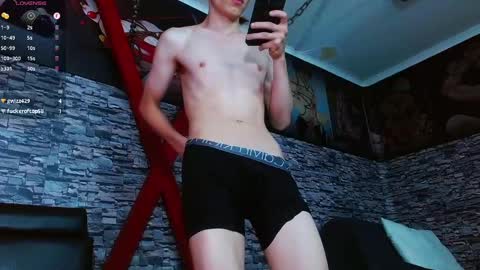 Snapshot of matthewboy_ chatting on 03/07/25, 02:46 MatthewBoy online show from 03/07/25, 02:46