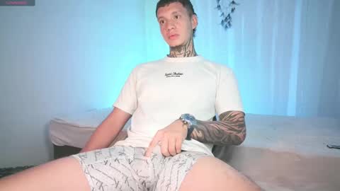 Snapshot of matthewjones1 chatting on 02/11/25, 12:05 Matt online show from 02/11/25, 12:05