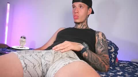 Snapshot of matthewjones1 chatting on 09/17/25, 12:34 Matt online show from 09/17/25, 12:34