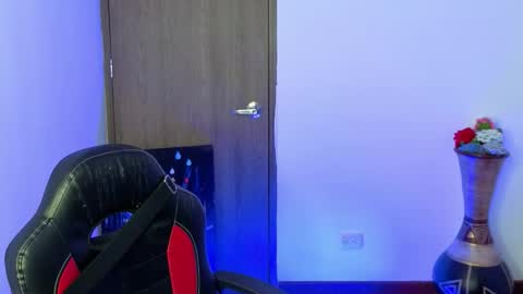 Snapshot of mattias_dantee chatting on 03/29/26, 05:07 mattias online show from 03/29/26, 05:07