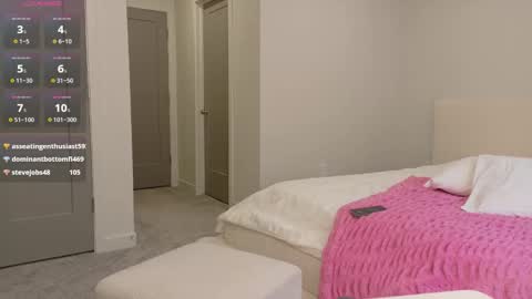 Snapshot of mattisux chatting on 02/20/26, 06:30 Matti Mars online show from 02/20/26, 06:30