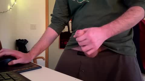 Snapshot of mattiufr chatting on 02/08/25, 02:05 Matt online show from 02/08/25, 02:05