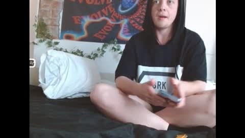 Snapshot of mattiuftm chatting on 10/04/25, 05:05 mattiuftm online show from 10/04/25, 05:05