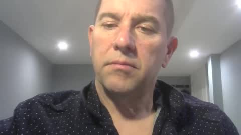 Snapshot of mattlikestoplay chatting on 03/18/26, 05:38 mattlikestoplay online show from 03/18/26, 05:38