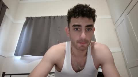 Snapshot of mattsroom123 chatting on 03/04/25, 12:50 mattsroom123 online show from 03/04/25, 12:50
