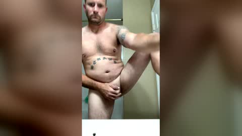 Snapshot of mattyfast81 chatting on 04/04/26, 08:45 mattyfast81 online show from 04/04/26, 08:45