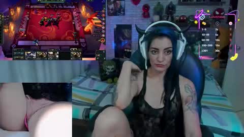 Snapshot of mature_gamer chatting on 03/26/26, 03:50 Nath online show from 03/26/26, 03:50