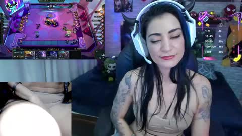 Snapshot of mature_gamer chatting on 04/22/26, 01:45 Nath online show from 04/22/26, 01:45