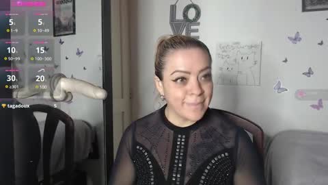 Snapshot of mature_liaa chatting on 02/15/25, 12:26 Mature liaa online show from 02/15/25, 12:26