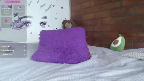 Snapshot of mature_liaa chatting on 02/17/25, 02:04 Mature liaa online show from 02/17/25, 02:04