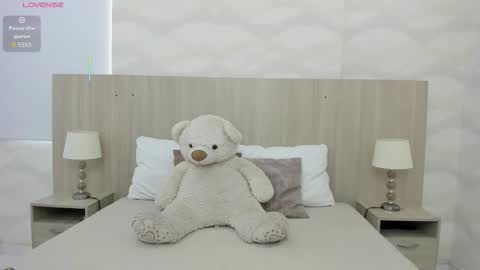 Marce online show from 11/19/25, 07:25