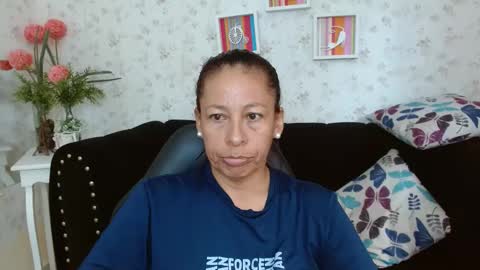 Snapshot of mature_martina_ chatting on 01/04/25, 02:56 Martina online show from 01/04/25, 02:56