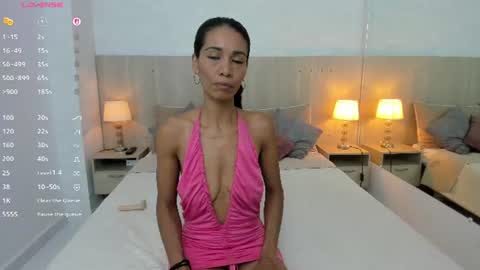 Snapshot of mature_vayolet chatting on 06/28/26, 11:27 Vayolet Castro online show from 06/28/26, 11:27