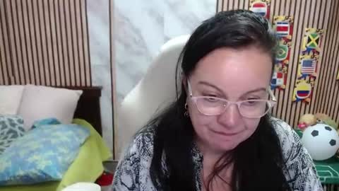 Sonia online show from 06/21/26, 07:27