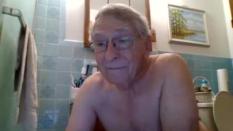 Snapshot of maturecouple1954 chatting on 01/10/26, 02:46 SXECPL55 at G mail Dot Com online show from 01/10/26, 02:46