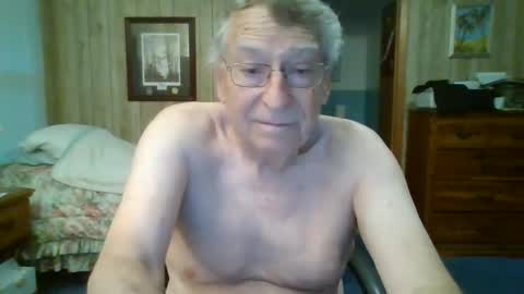 Snapshot of maturecouple1954 chatting on 03/14/26, 12:10 SXECPL55 at G mail Dot Com online show from 03/14/26, 12:10