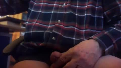 Snapshot of maturedaddi chatting on 01/19/26, 04:22 Maturedaddi online show from 01/19/26, 04:22