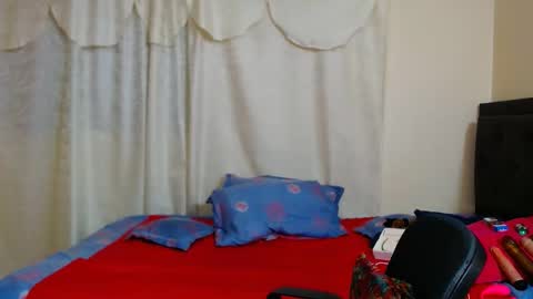 Snapshot of maturehot649 chatting on 12/26/24, 01:18 maturehot649 online show from 12/26/24, 01:18