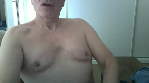 Snapshot of maturehotman chatting on 12/14/24, 09:40 maturehotman online show from 12/14/24, 09:40