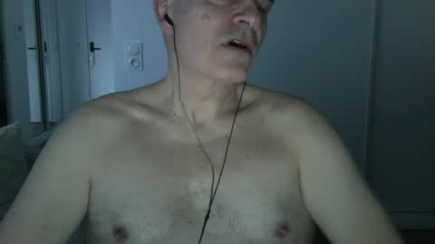 Snapshot of maturehotman chatting on 03/02/25, 06:37 maturehotman online show from 03/02/25, 06:37