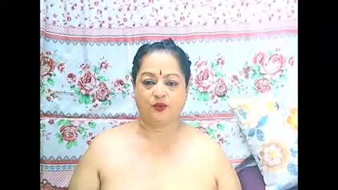 Snapshot of matureindian654u chatting on 04/11/26, 08:13 matureindian654u online show from 04/11/26, 08:13