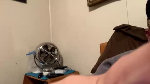 Snapshot of maturejerky chatting on 12/15/25, 03:33 maturejerky online show from 12/15/25, 03:33