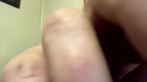 Snapshot of maturejerky chatting on 12/18/25, 02:06 maturejerky online show from 12/18/25, 02:06