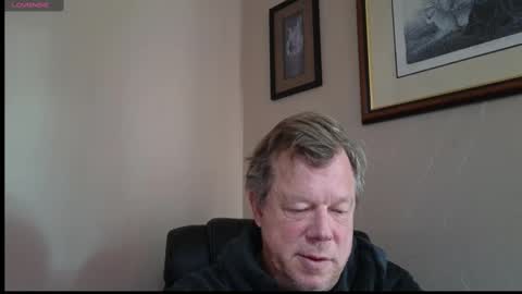 Snapshot of matureluvin chatting on 10/01/25, 04:13 JustUs online show from 10/01/25, 04:13