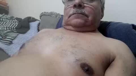 Snapshot of maturemenhot_6969 chatting on 10/02/25, 04:19 maturemenhot_6969 online show from 10/02/25, 04:19