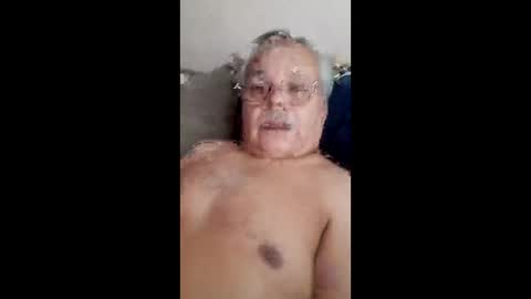 Snapshot of maturemenhot_6969 chatting on 03/31/26, 12:12 maturemenhot_6969 online show from 03/31/26, 12:12