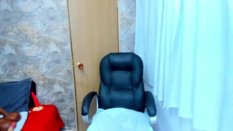 maturepure_ online show from 04/29/26, 10:38