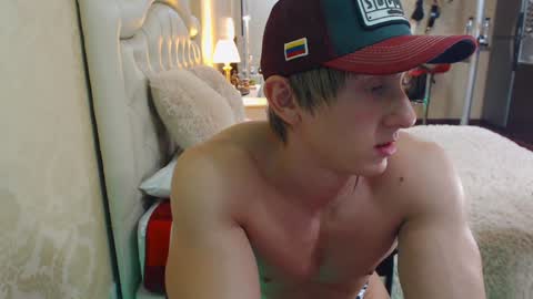 Snapshot of maty_star chatting on 01/04/25, 04:01 Maty Star online show from 01/04/25, 04:01