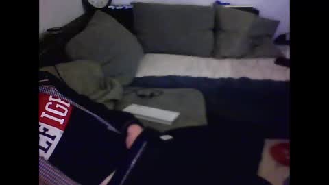 matzestr95 online show from 12/19/25, 03:02