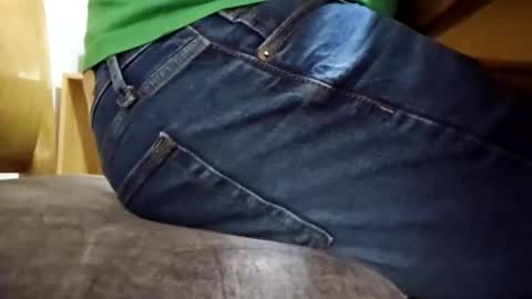 Snapshot of mau422 chatting on 10/20/25, 06:19 mau422 online show from 10/20/25, 06:19