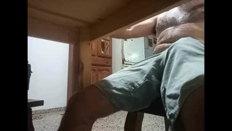 Snapshot of mauchitol chatting on 10/15/25, 10:32 mauchitol online show from 10/15/25, 10:32