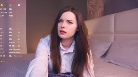 Snapshot of maudhaskell chatting on 01/25/25, 04:13 Lily online show from 01/25/25, 04:13